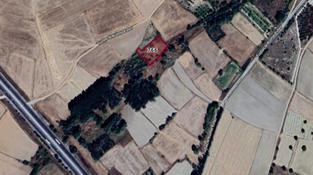 YOZGAT SORGUN TUZLACIK KÖYÜNDE 2.100 M² TARLA SATILIKTIR - YOZGAT SORGUN fotoğraf 3
